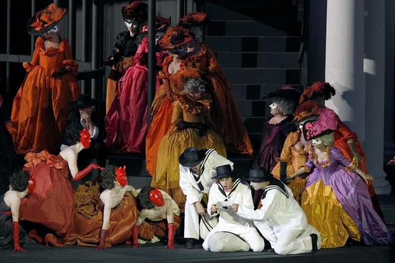 Giuseppe Verdis Oper »Un ballo in maschera« in einer Inszenierung von Pier Luigi Pizzi aus der Arena di Verona 2014 <br />(© Foto: ZDF/Courtesy of Fondazione Arena di Verona/Ennevi)