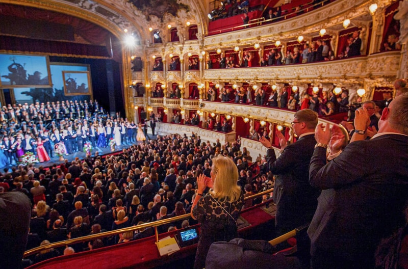 Wiedereröffnung der Staatsoper Oper <br />(© Foto: © Foto: Arte/Jakub Fulin)