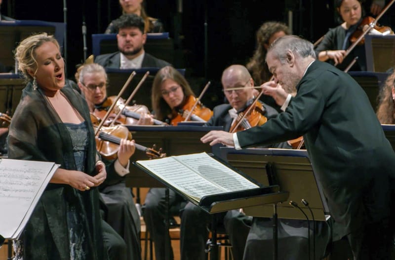Diana Damrau, Valery Gergiev und die Münchner Philharmoniker <br />(© Foto: Arte/Telmondis)