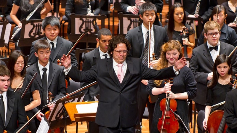 Donato Cabrera <br />(© Foto: BR/Jeff Bartee mit dem San Francisco Symphony Youth Orchestra)
