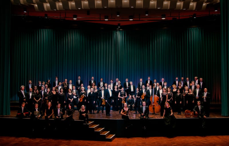 Deutsche Staatsphilharmonie Rheinland-Pfalz <br />(© Foto: Deutsche Staatsphilharmonie Rheinland-Pfalz/Felix Broede)