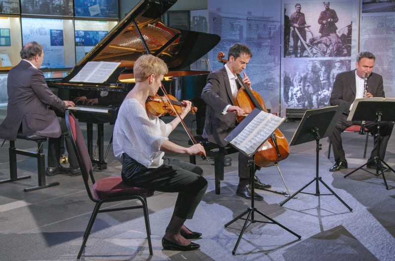 Pierre-Laurent Aimard (Klavier), Jean-Guihen Queyras (Violoncello), Isabelle Faust (Violine), Jörg Widmann (Klarinette) <br />(© Foto: Arte/Accentus)