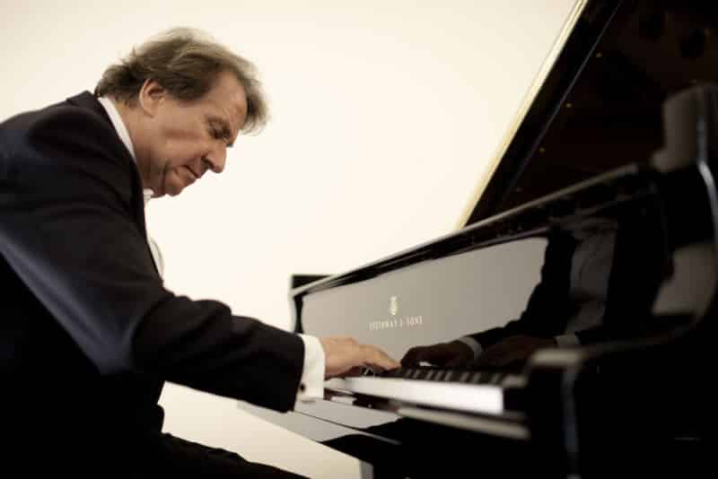 © Foto: Rudolf Buchbinder/Marco Borggreve